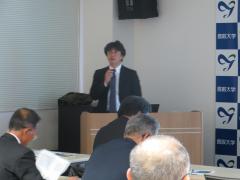 講演される松村准教授.jpg 講演される松村准教授.jpg
