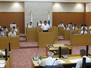 議会初日.jpg