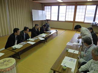 芝生産組合との懇談会.JPG