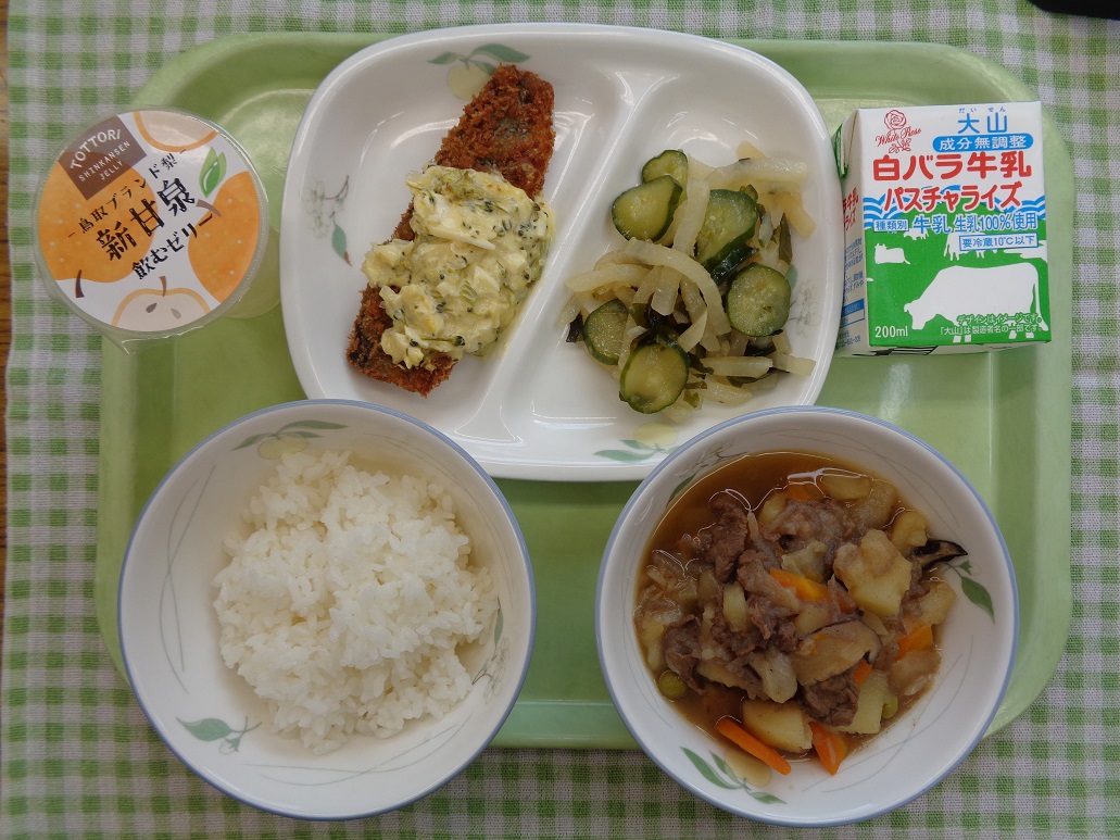 R5.7.6給食写真.jpg