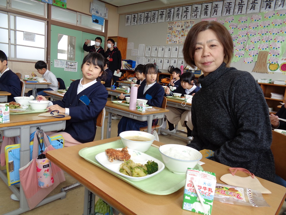 （３Ａ）野菜会との交流給食.jpg