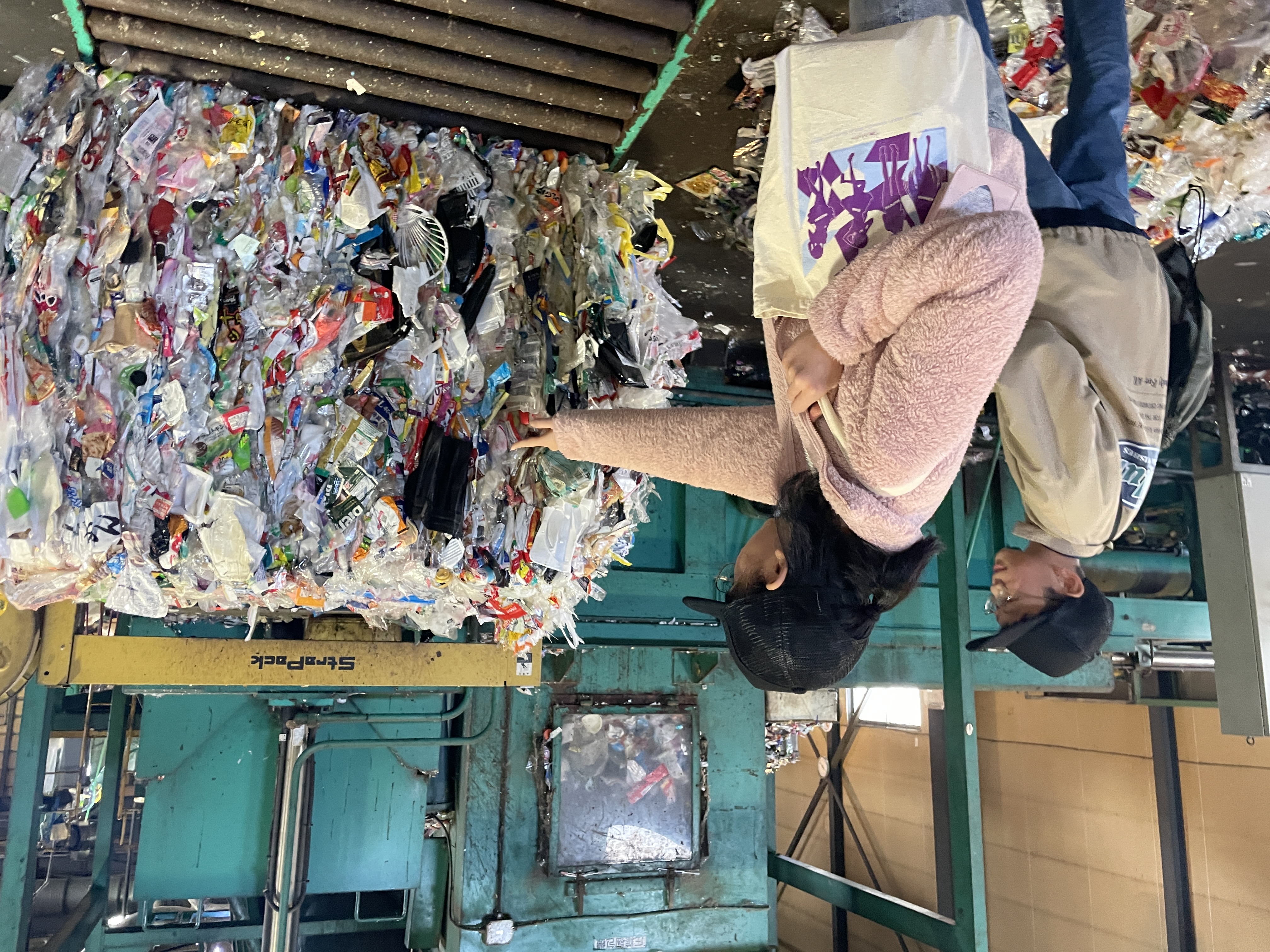 初めてベールを見るこどもたち 初めてベールを見るこどもたち