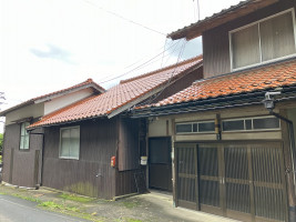 detached 琴浦町大字 福永410-5

緯度: 35.448288 経度: 133.656867

場所を見る