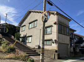 detached 琴浦町大字 赤碕1593-1

緯度: 35.513339 経度: 133.651335

場所を見る