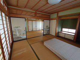 detached 琴浦町大字 徳万244-1

緯度: 35.497154 経度: 133.693639